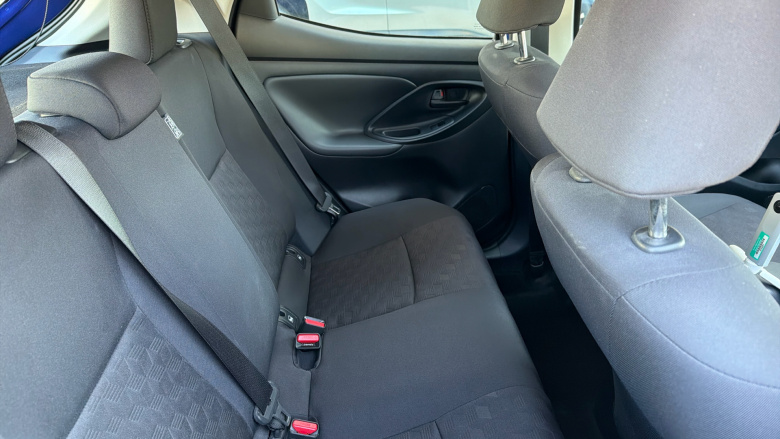 Toyota Yaris 1.5 Hybrid Icon 5dr CVT Hybrid Hatchback